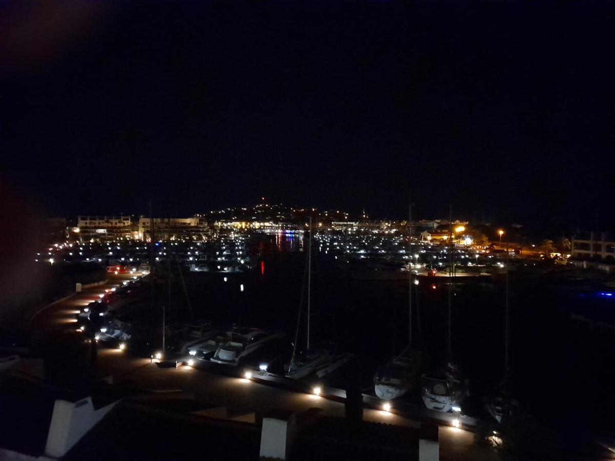 Marina Bella Apartment Коголен Екстериор снимка