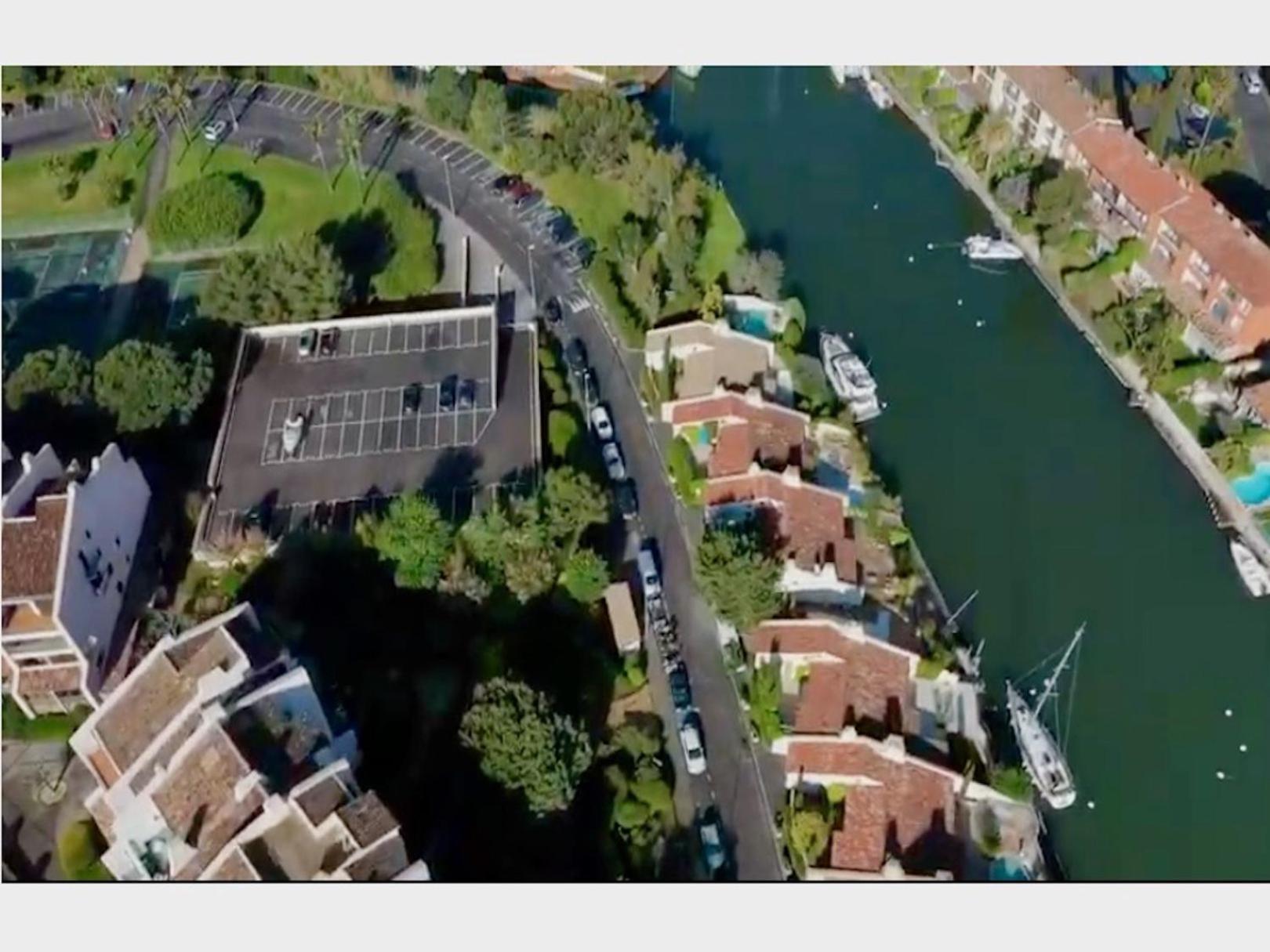 Marina Bella Apartment Коголен Екстериор снимка